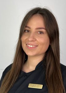 Sandra – Kosmetikerin & WImpernstylistin im Studio IMMERSCHÖN in Stuttgart Vaihingen